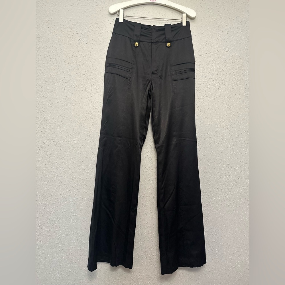 Black and Gold Elegant Pantsuit with Smooth Finish